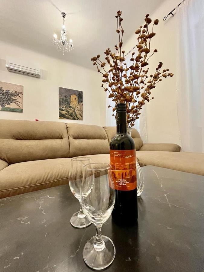 Apartment Lux Apartmans Pula